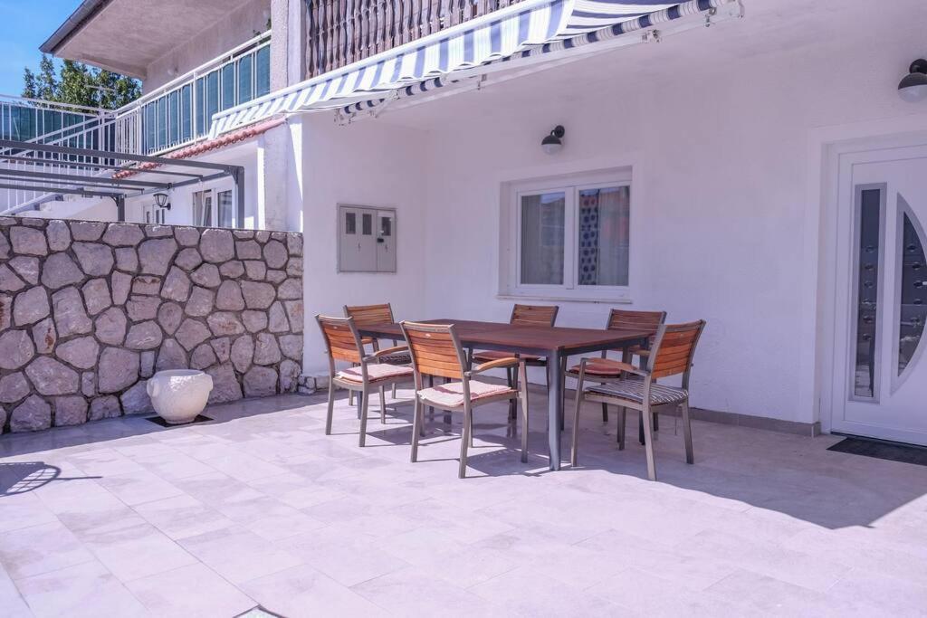 Ferienwohnung Krasa Escape Novi Vinodolski Exterior foto
